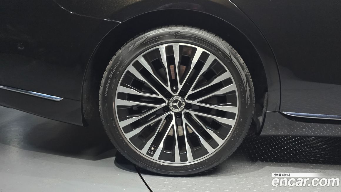 Mercedes-Benz S-Class S580L 4MATIC, 2021