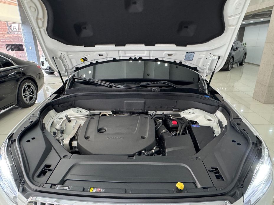 Volvo XC90 B6 Inscription, 2022