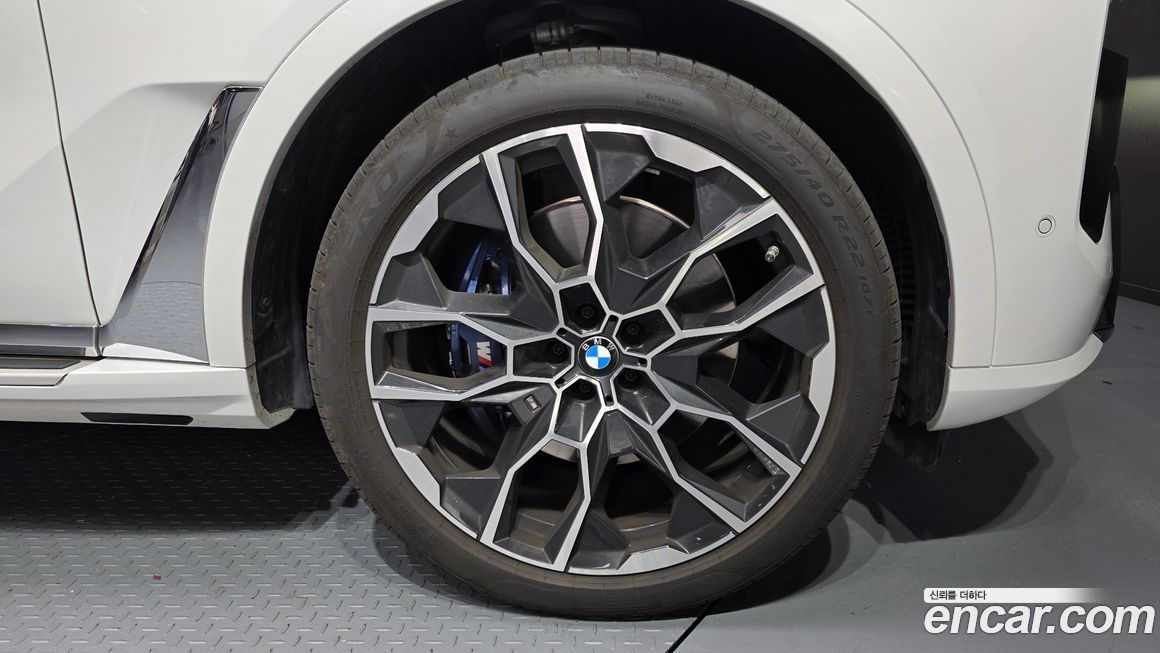 BMW X7 xDrive 40d M Sport 7 STR, 2025