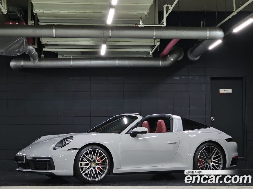 Porsche 911 Targa 4S, 2024