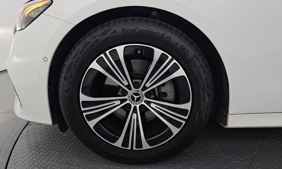 Mercedes-Benz E-Class E200 Avantgarde, 2025
