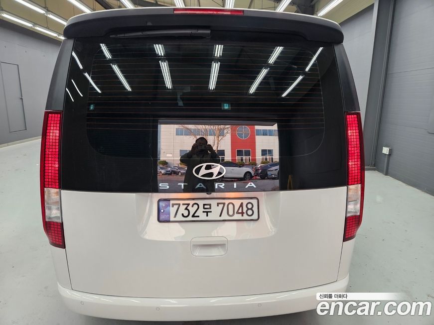Hyundai Staria Tourer 11-Seater, 2025