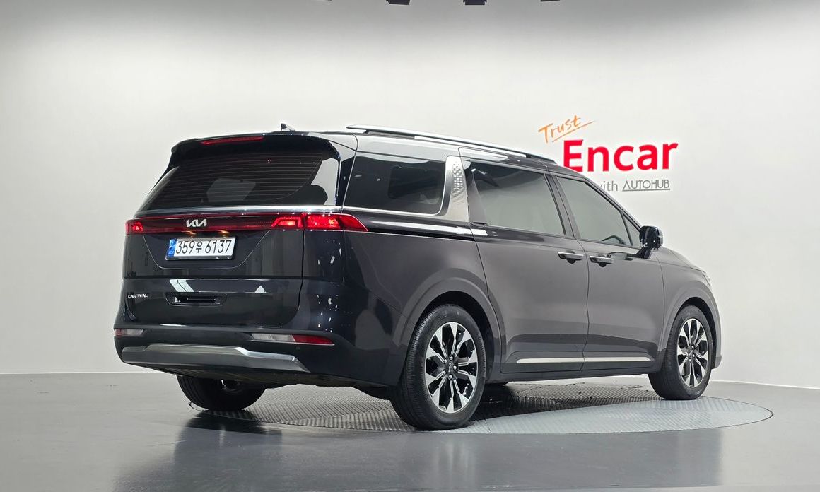 Kia Carnival 7-Seater Signature, 2022