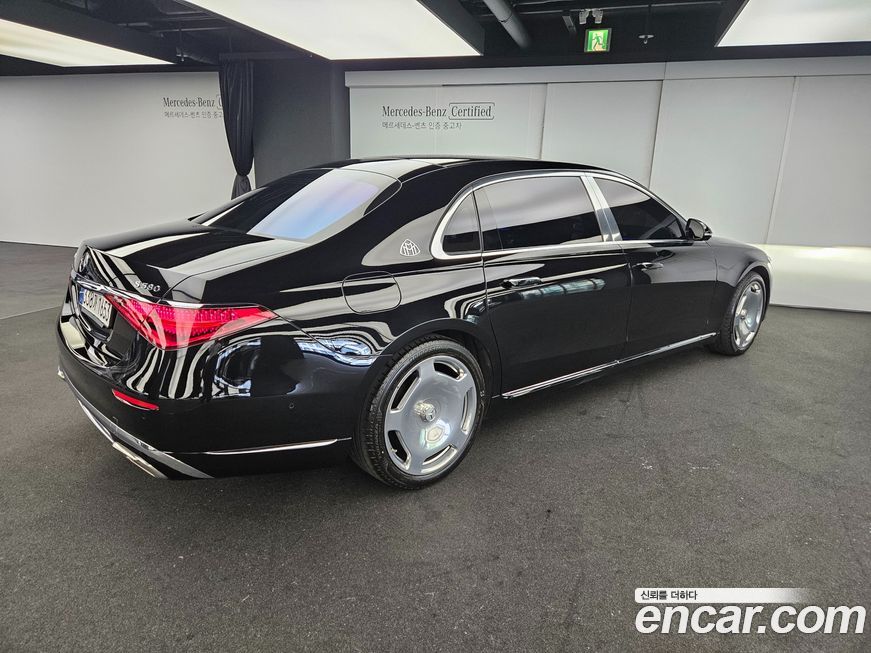 Mercedes-Benz S-Class Maybach S580 4MATIC, 2023