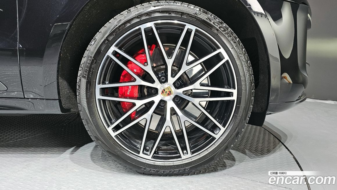 Porsche Macan 2.9 GTS, 2024