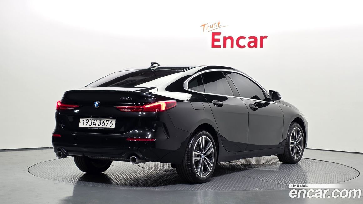 BMW 2-Series 220i Sport, 2024