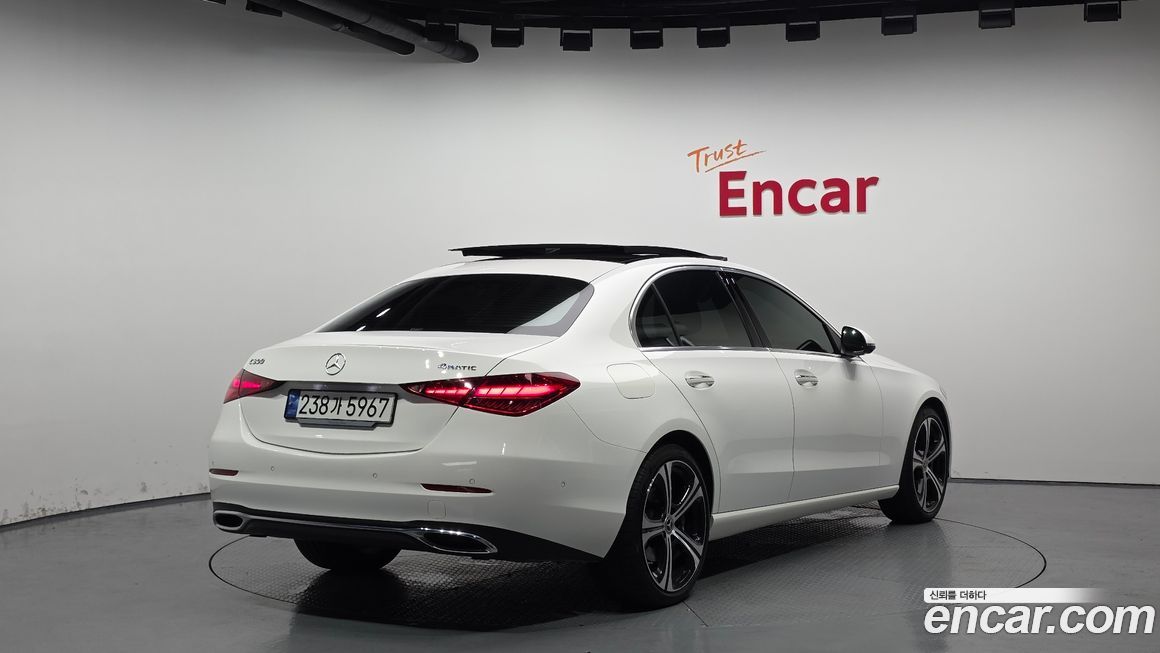 Mercedes-Benz C-Class C300 4MATIC Avantgarde, 2023