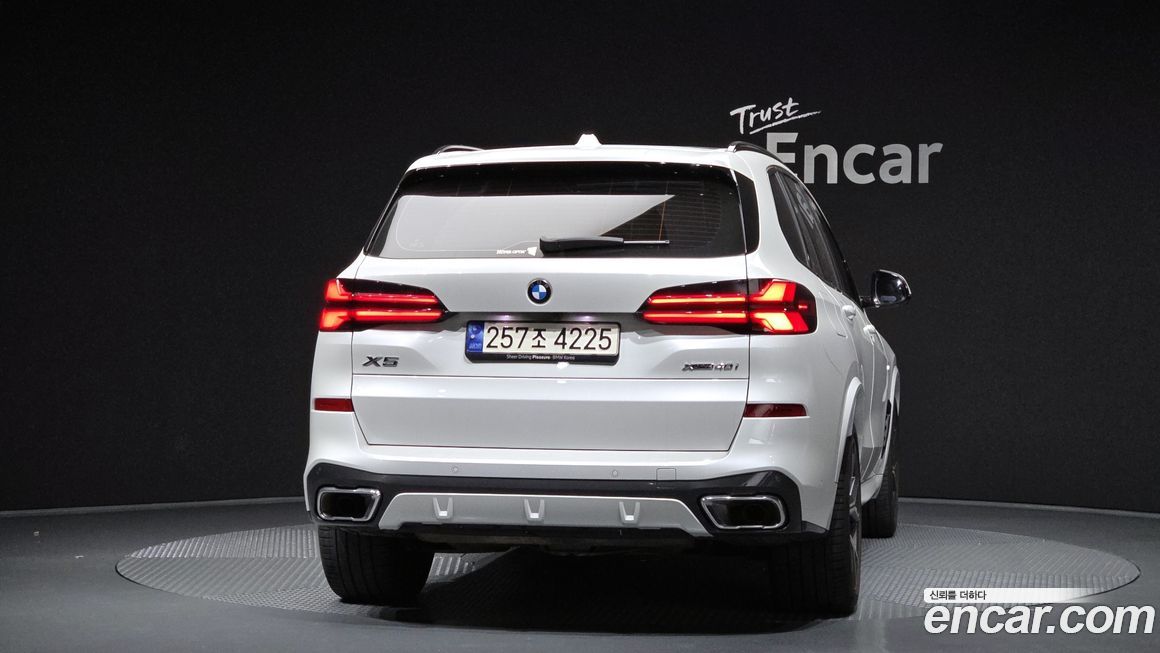 BMW X5 xDrive 40i M Sport, 2024