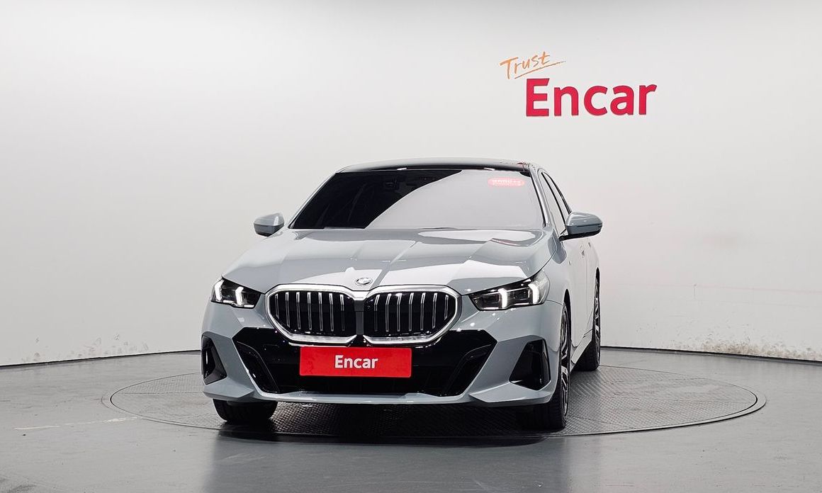 BMW 5-Series 530i xDrive M Sport, 2025