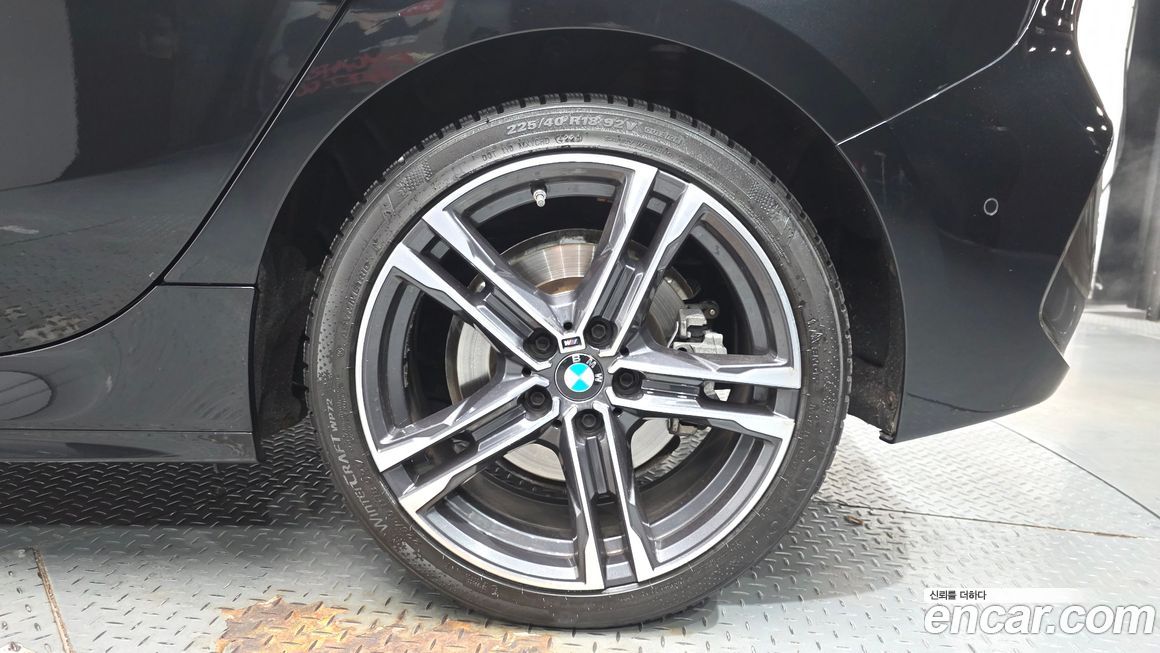 BMW 1-Series 120i M Sports, 2024