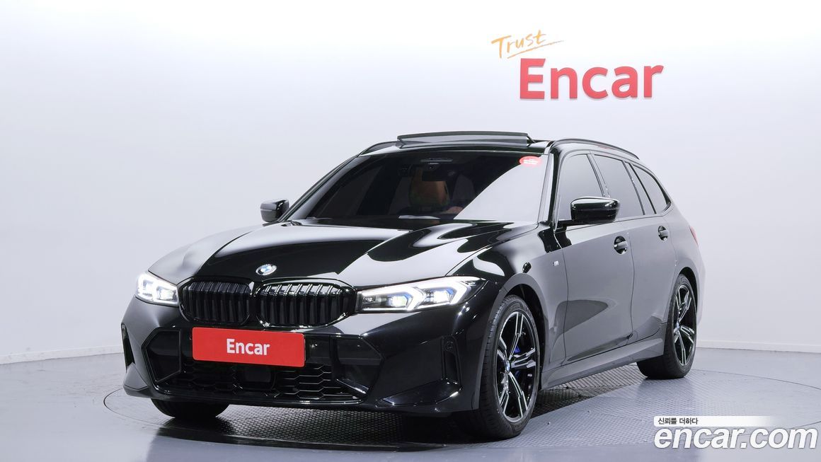 BMW 3-Series 320i Touring M Sports, 2023