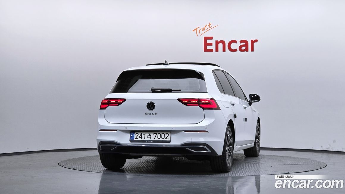 Volkswagen Golf 2.0 TDI Prestige, 2024