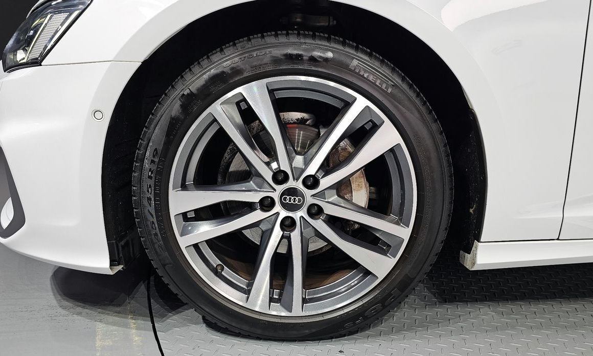 Audi A6 40 TDI Premium, 2022