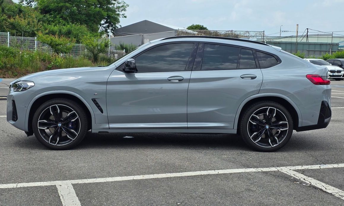 BMW X4 xDrive M40i, 2025
