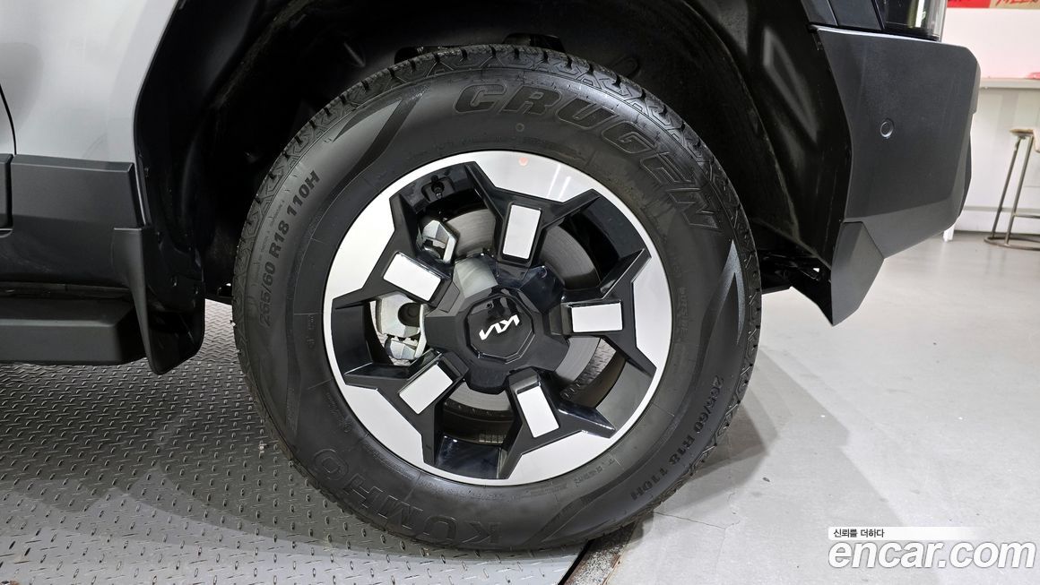 Kia Tasman 2.5T Gasoline 2WD, 2026