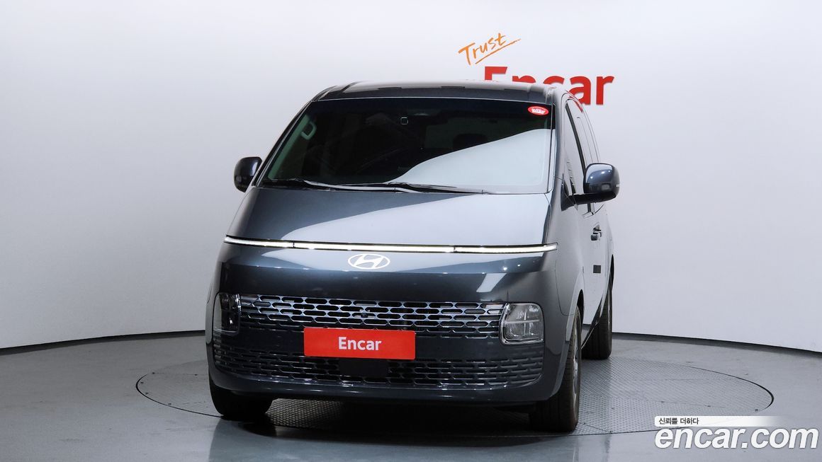 Hyundai Staria Tourer 9-Seater, 2024