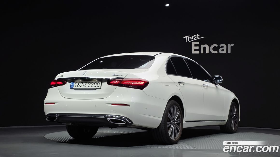 Mercedes-Benz E-Class E350 4MATIC Exclusive, 2023
