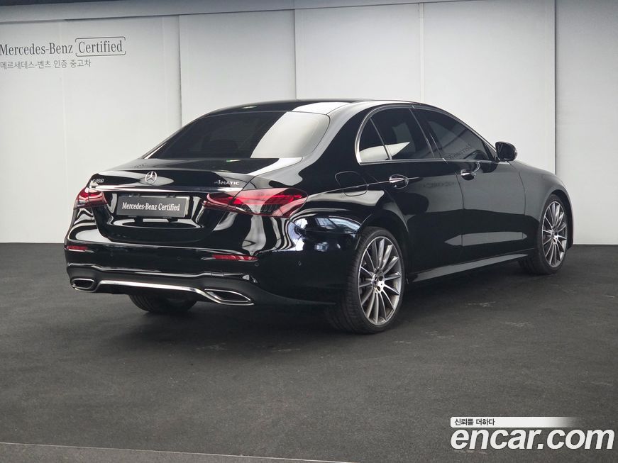 Mercedes-Benz E-Class E350 4MATIC AMG Line, 2022
