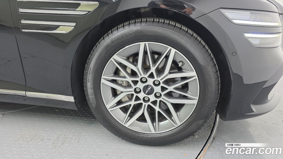 Genesis G80 Gasoline 2.5 Turbo AWD, 2025