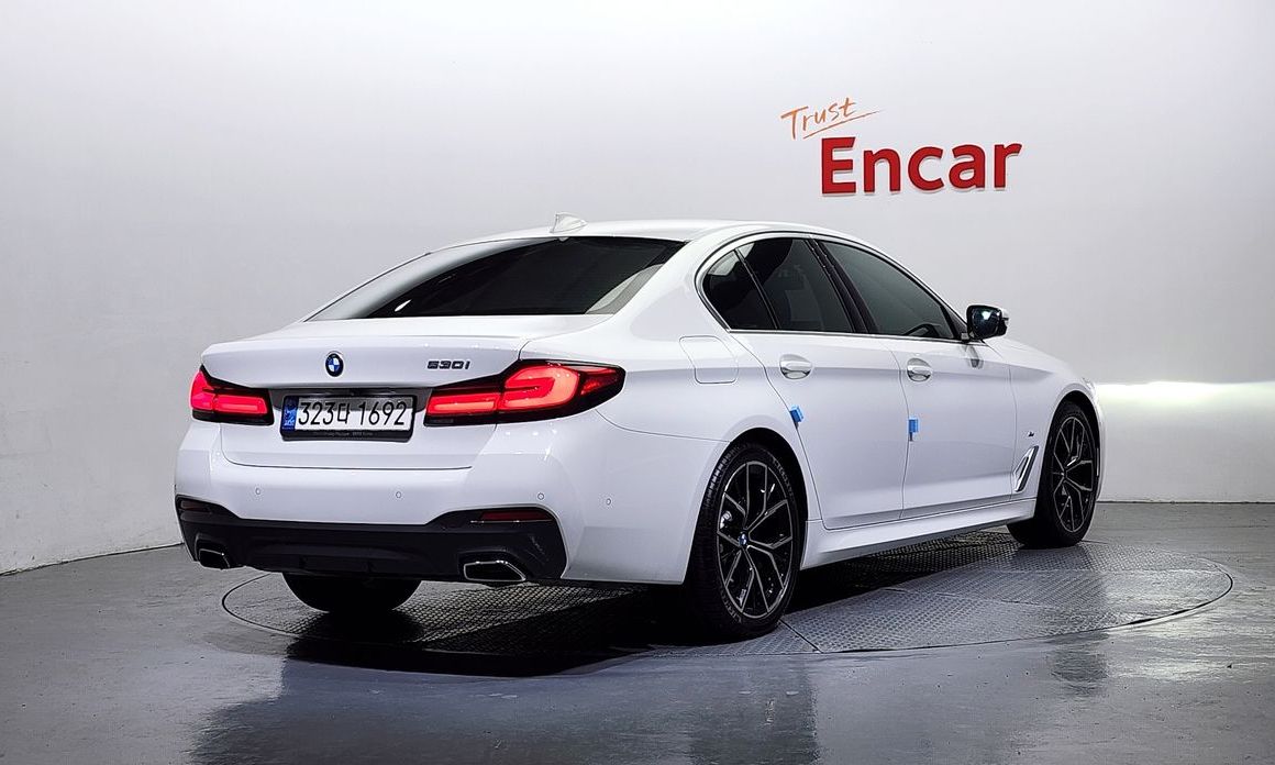 BMW 5-Series 530i M Sport Package, 2022