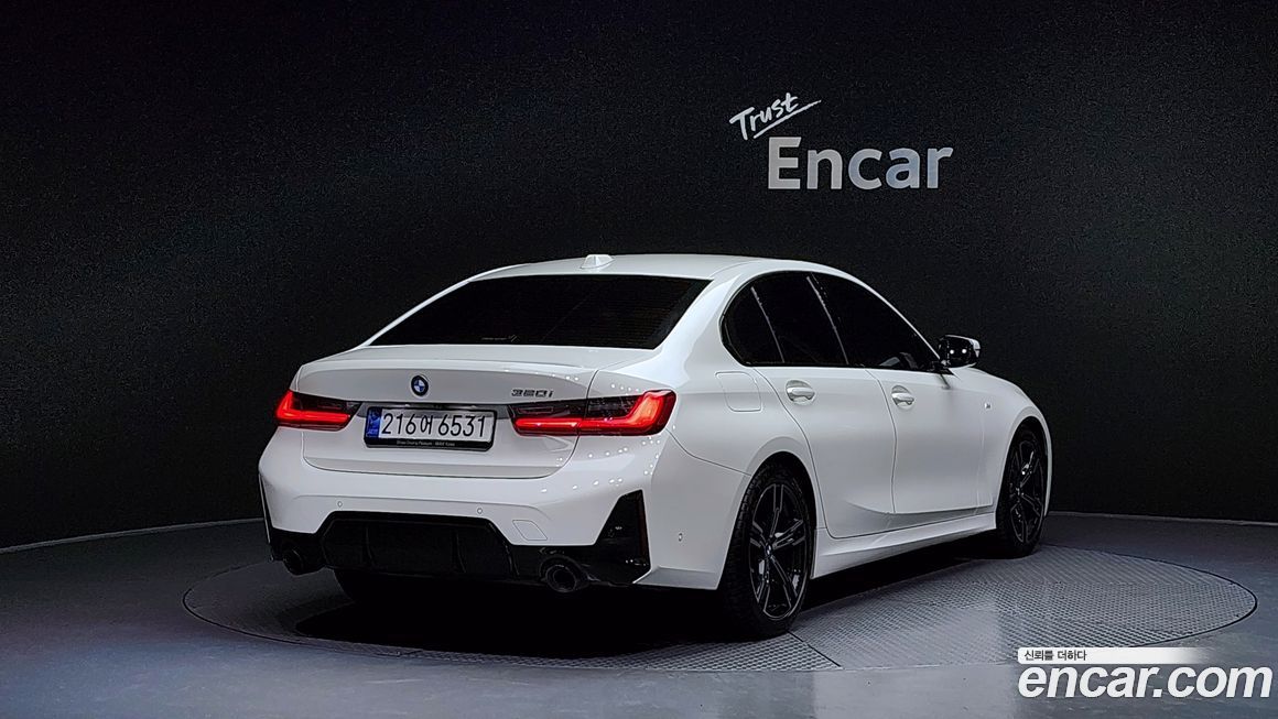 BMW 3-Series 320i M Sport, 2023