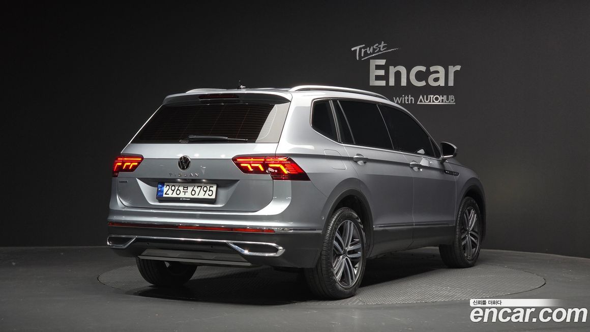 Volkswagen Tiguan 2.0 TSI Prestige, 2022