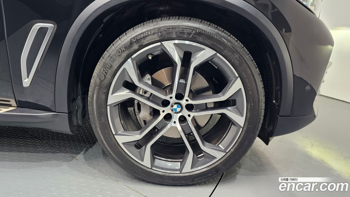 BMW X5 xDrive 30d xLine, 2022
