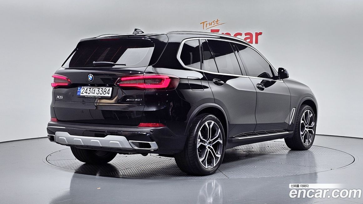 BMW X5 xDrive 40i M Sport, 2023