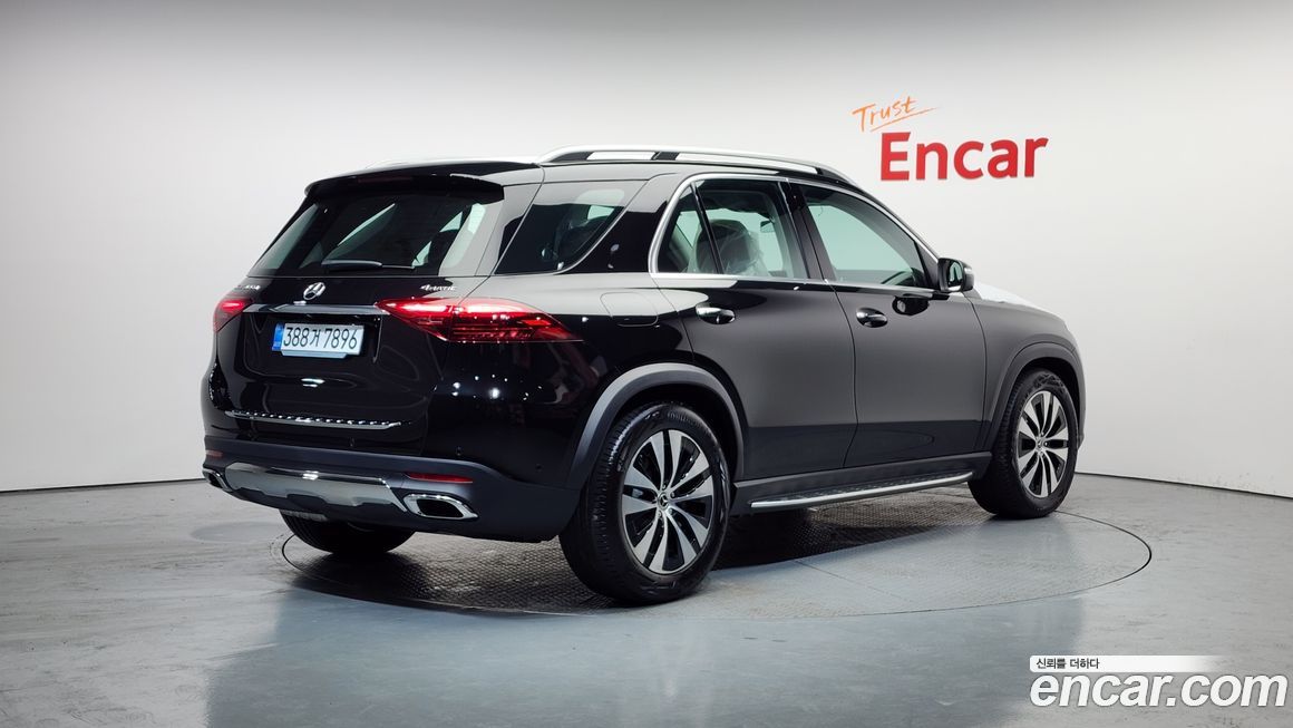 Mercedes-Benz GLE-Class GLE300d 4MATIC, 2026