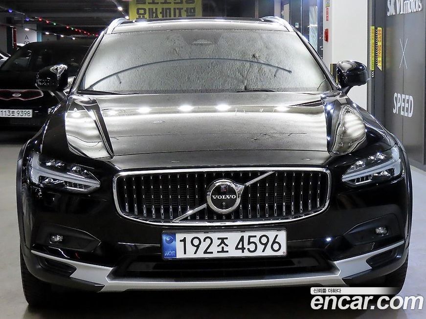 Volvo V90 B5 Ultimate AWD, 2024