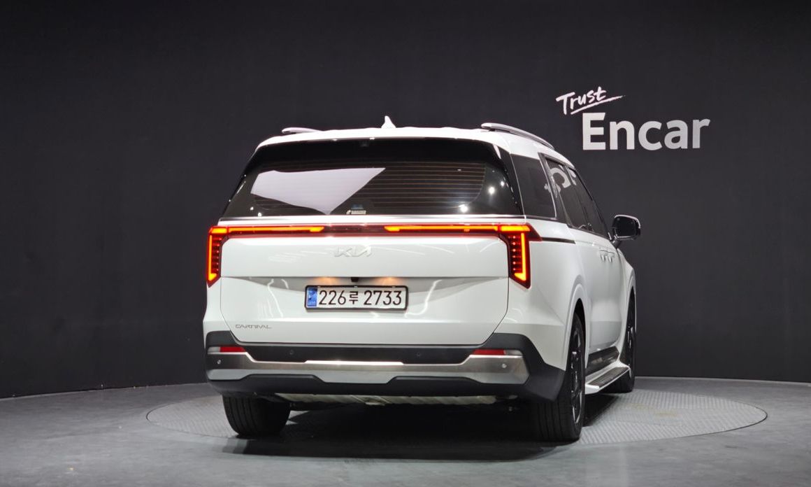 Kia Carnival 7-Seater Signature, 2025