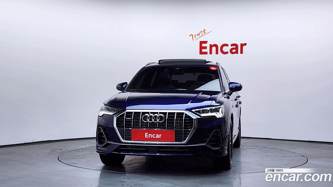 Audi Q3 40 TFSI Quattro Premium, 2024