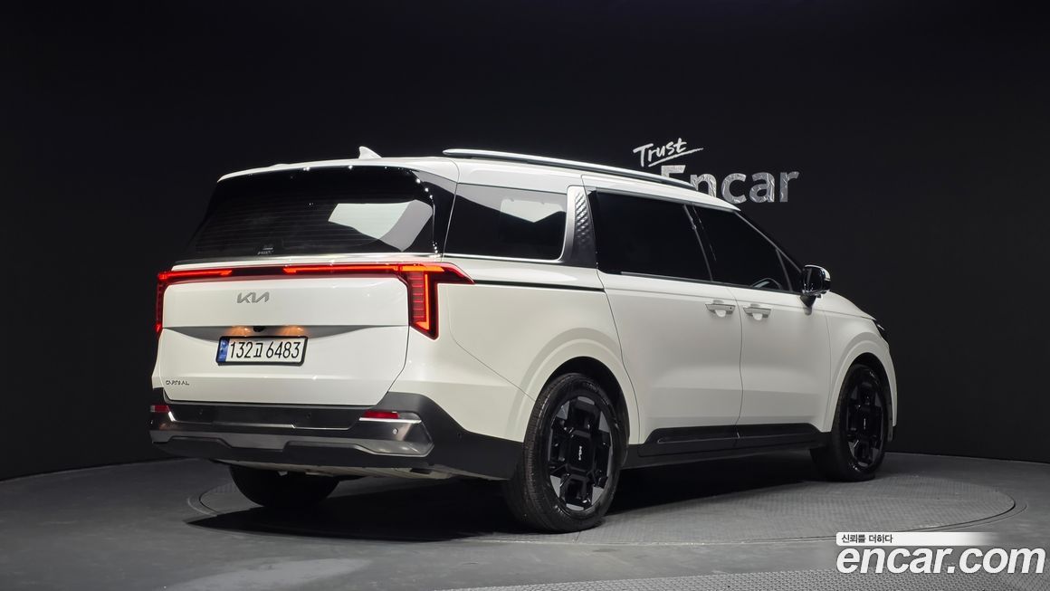 Kia Carnival 9-Seater Noblesse, 2024