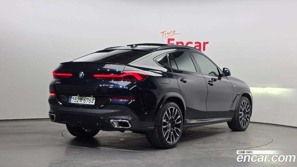 BMW X6 xDrive40i M Sport, 2024