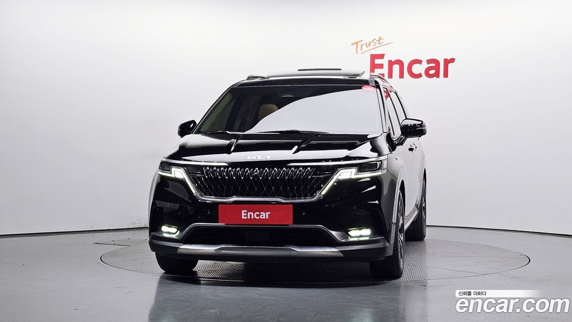 Kia Carnival 9-Seater Signature, 2023