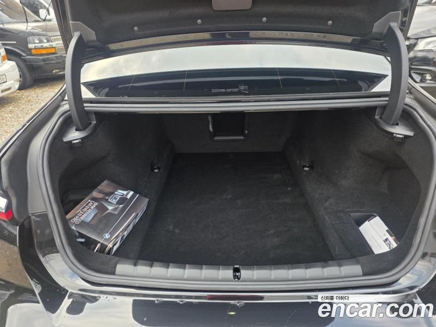 BMW 7-Series 740d xDrive M Sport, 2024