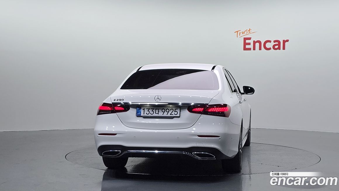 Mercedes-Benz E-Class E250 AMG Line, 2023