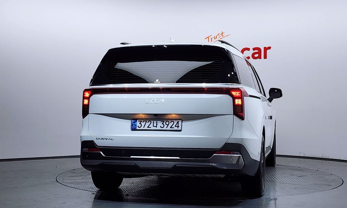 Kia Carnival 9-Seater Noblesse, 2024