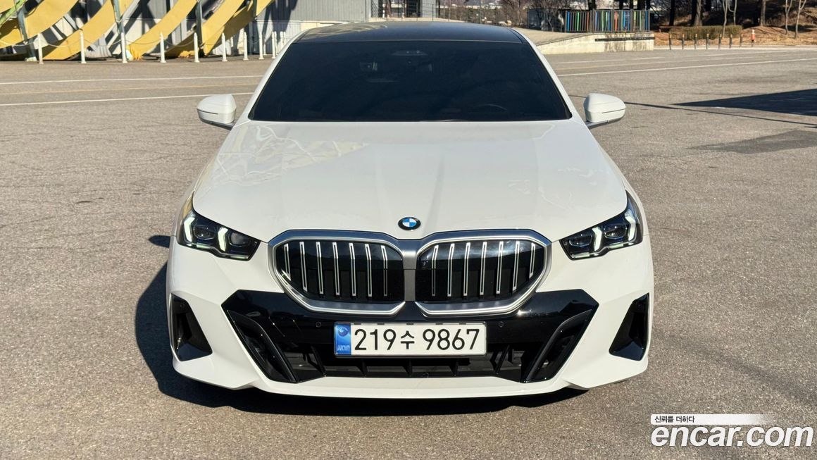 BMW 5-Series 523d xDrive M Sport, 2024