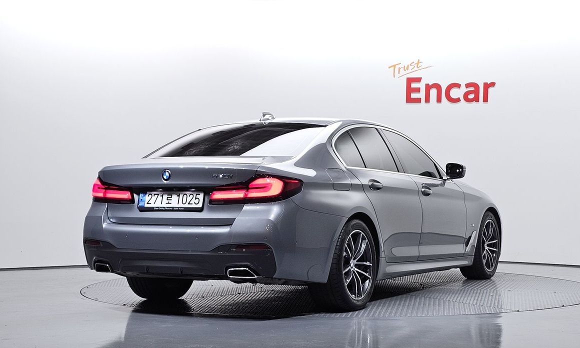 BMW 5-Series 520i M Sport, 2023
