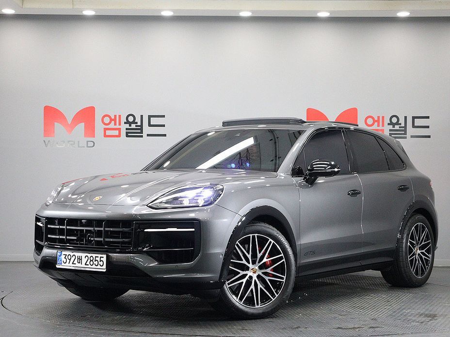 Porsche Cayenne 4.0 GTS, 2025