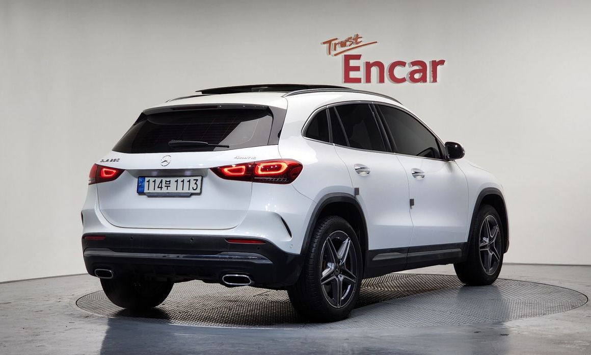Mercedes-Benz GLA-Class GLA250 4MATIC, 2023