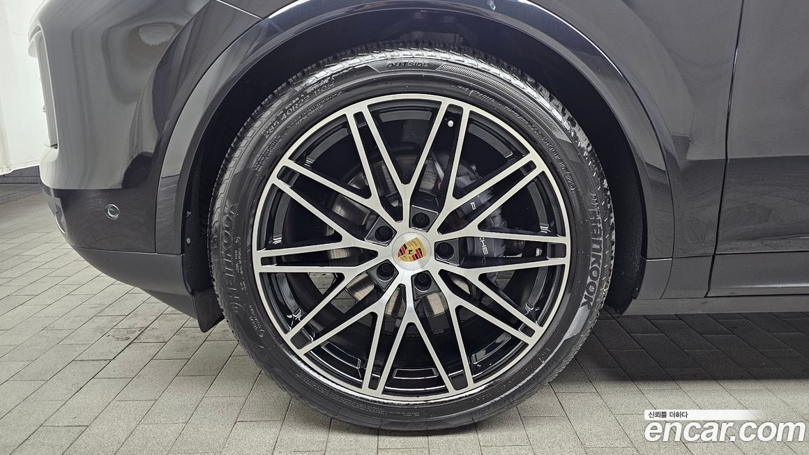 Porsche Cayenne 3.0 Coupe, 2024