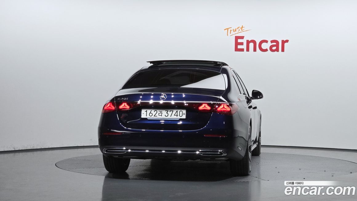 Mercedes-Benz E-Class E200 Avantgarde, 2024