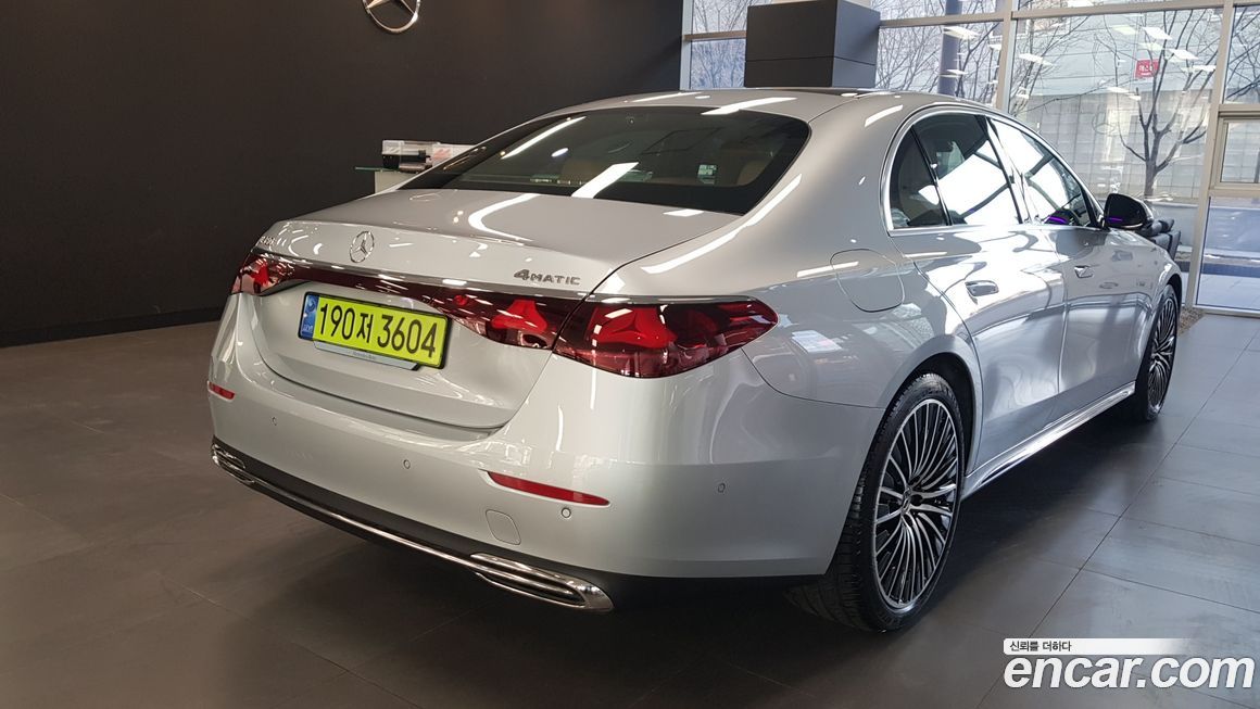 Mercedes-Benz E-Class E450 4MATIC Exclusive, 2024