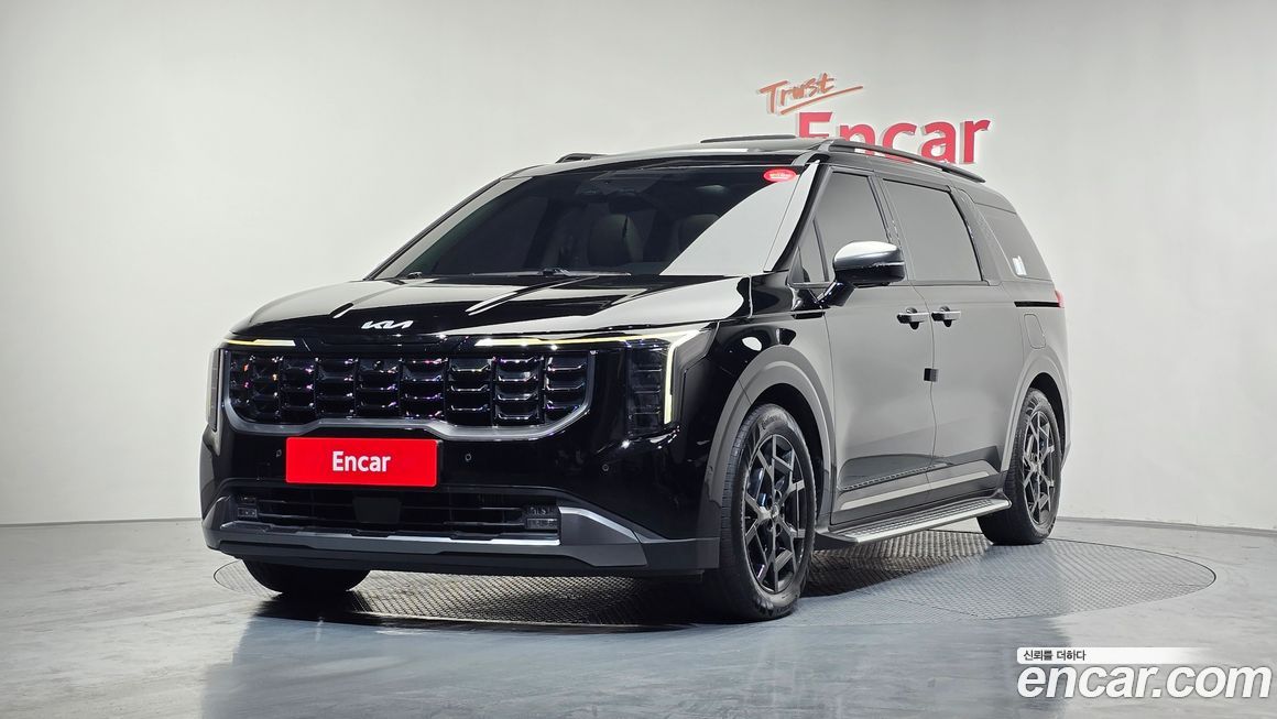 Kia Carnival 9-Seater Gravity, 2024