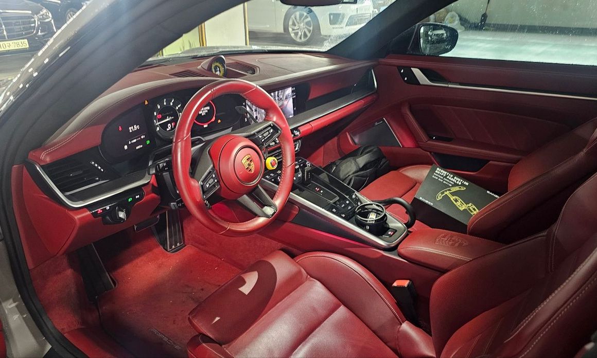 Porsche 911 Turbo S, 2022