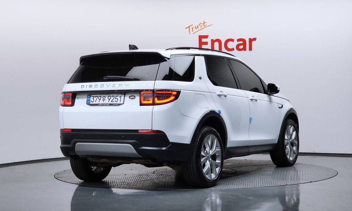 Land Rover Discovery Sport P250 SE, 2022