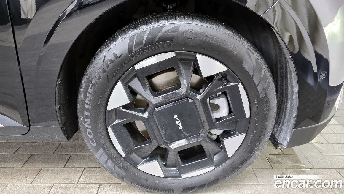 Kia Carnival 9-Seater Signature, 2025