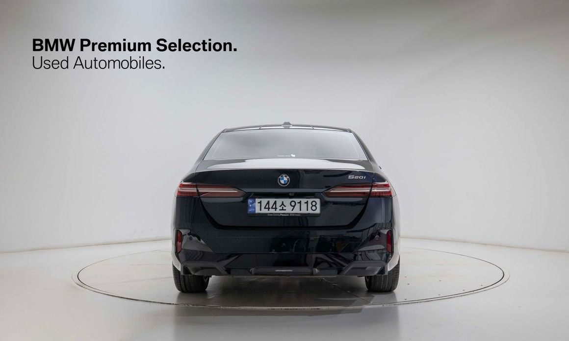 BMW 5-Series 520i M Sport, 2024